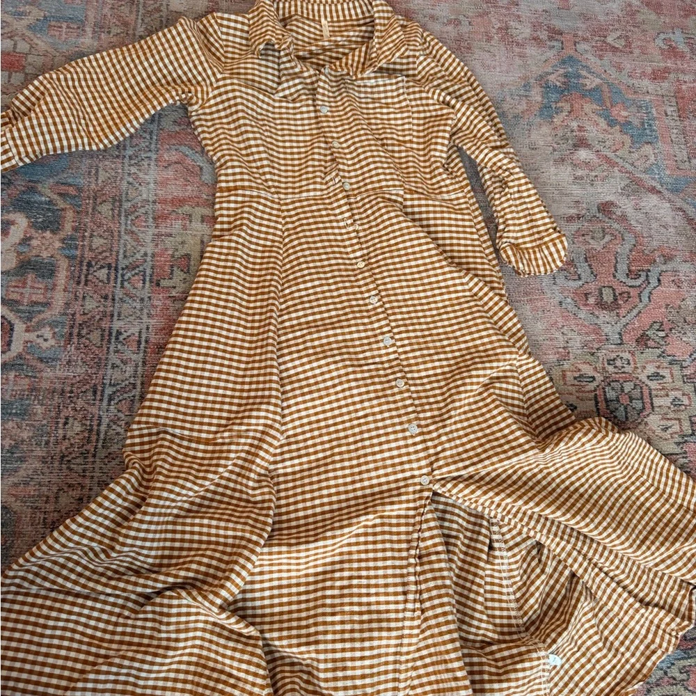 Rylee + Cru Brown and White Checkered Long Sleeve Dress - Picture 1 of 1